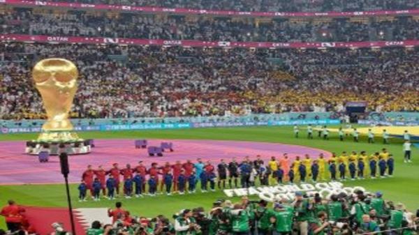 جام جهانی 2022، تیم ملی قطر صفر اکوادور 2، شکست میزبان در بازی افتتاحیه